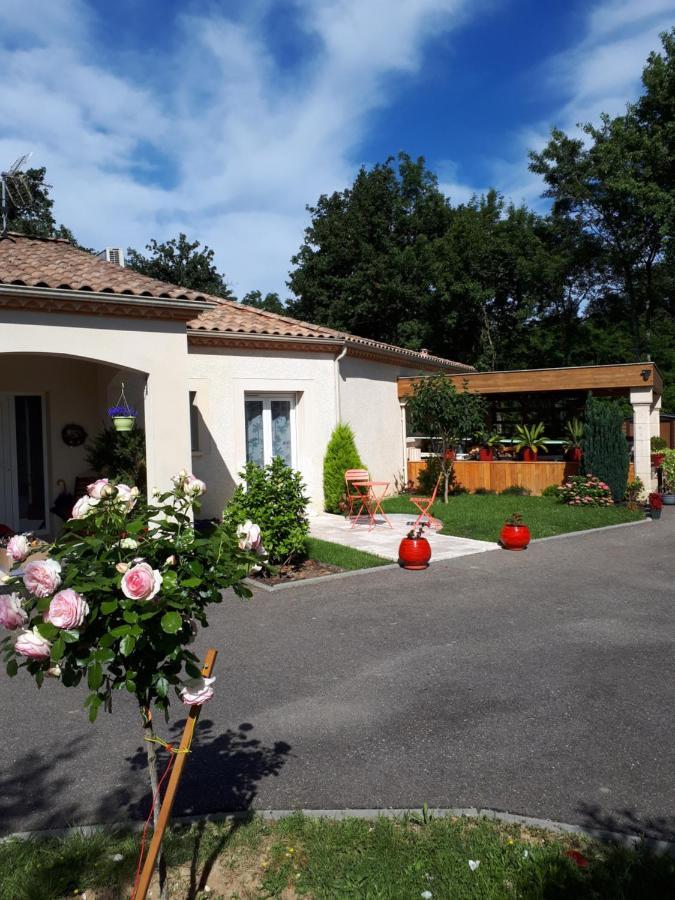 La Chenaie Bed & Breakfast Sainte-Marthe  Exterior photo
