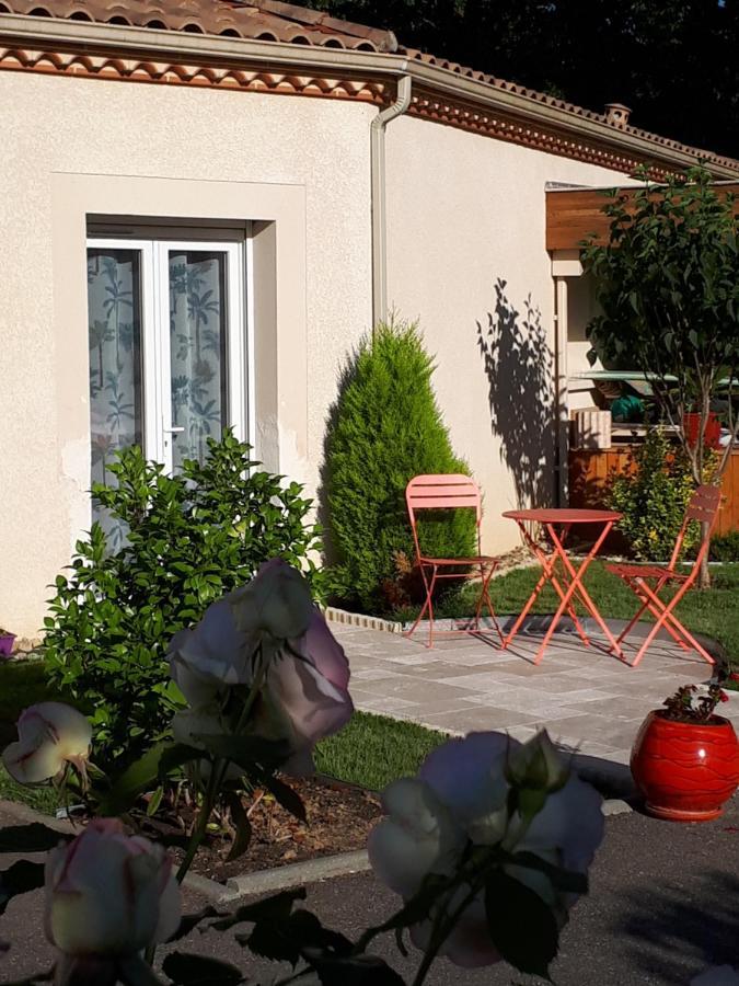 La Chenaie Bed & Breakfast Sainte-Marthe  Exterior photo